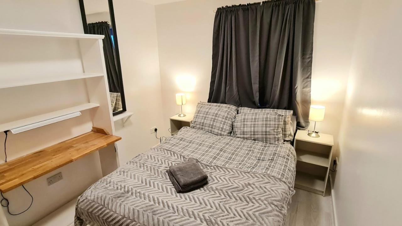 Lovely 3 Bedroom Apartment - Free Parking Edinburgh Exterior photo